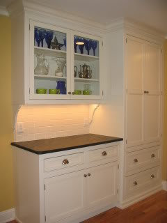 Corbels under Cabinets?? Pix