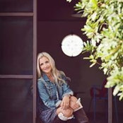 Daphne Henderson's photo