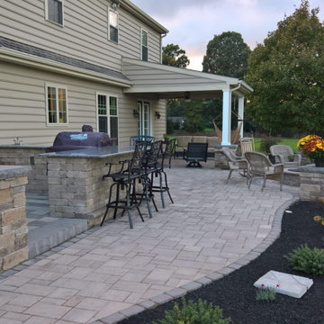 Outdoor Kitchen With Grill