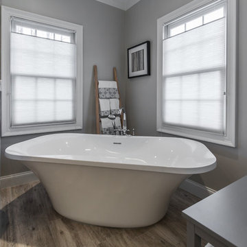 Elegant Master Bath with all the Bells and Whistles