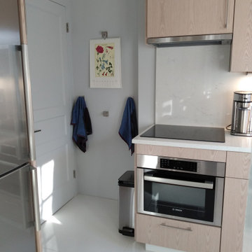 Contemporary TH Kitchen