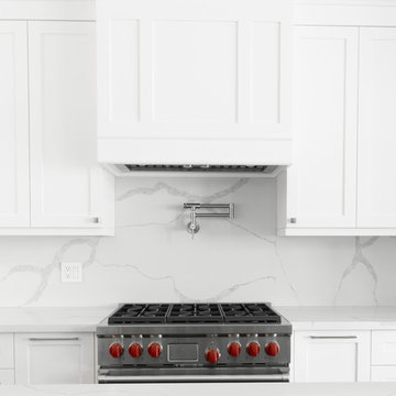 Custom kitchen - East Toronto