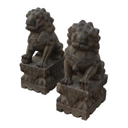 Chinese Pair Distressed Brown Gray Stone Fengshui Foo Dogs Statues - Garden Statues And Yard Art