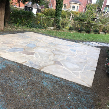 Irregular Flagstone Patio with Stepping Stones in Chevy Chase, DC