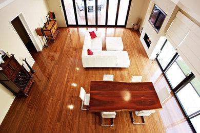 Transitional living room in Sydney.