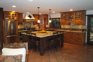 Kitchen - kitchen idea in San Diego
