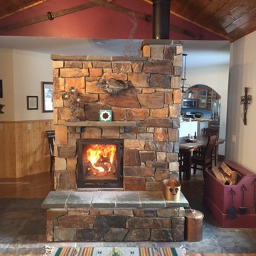 Montana Ledgestone Masonry heater and bake oven