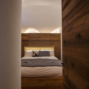 Vault House
