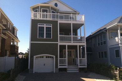 Beach style exterior home photo in New York