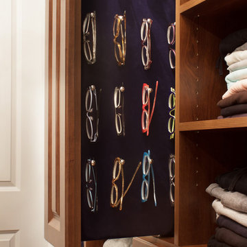 Eyeglass and Sunglass Storage