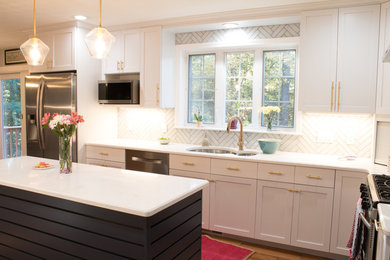 Inspiration for a modern kitchen remodel in Boston