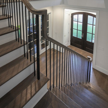 Project #82 | Three-Level Staircase with Extended Balcony
