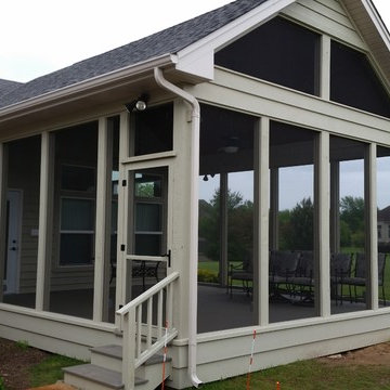 Carlson screen porch