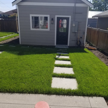 Detached garage