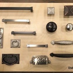 Cabinet Hardware - Products