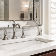 Queen Bathroom