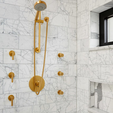 Wicker Park Bathroom