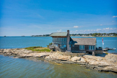Beach style exterior home photo in Bridgeport