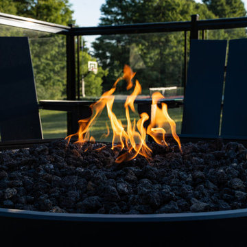 Contemporary Fire Pit Lounge & Outdoor Gathering Space
