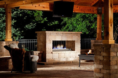 Patio - contemporary patio idea in Chicago