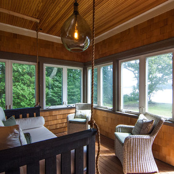 Relaxing Oceanfront Screened Porch