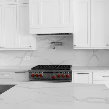 Custom kitchen - East Toronto