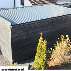 Holzfassade aus Fichte mit schwarzer Oberfläche