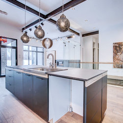 Custom house - Products