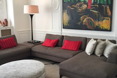 Trendy living room photo in Houston