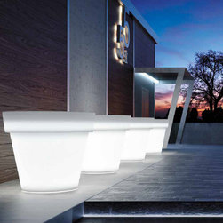 Macetero IKON con luz (para exterior / interior) - Outdoor Pots And Planters