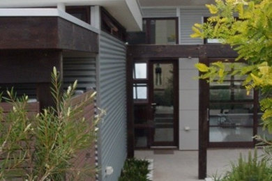 This is an example of a modern garden in Adelaide.