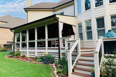 Inspiration for a craftsman home design remodel in Atlanta