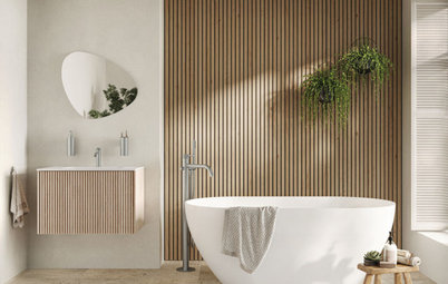 18 Bathrooms Warmed by Natural Wood