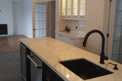 Example of a kitchen design in Toronto
