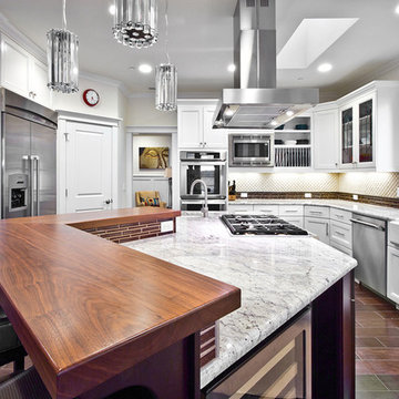 Kirkland Custom Kitchen with Island & Range Hood