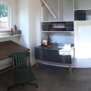 A tiny house / Art Studio