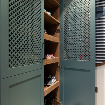 LUXURY FITTED MUDROOM, UTILITY & CLOAKROOM FARNHAM, SURREY