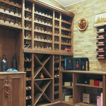 Винная комната и шкаф для хранения вина