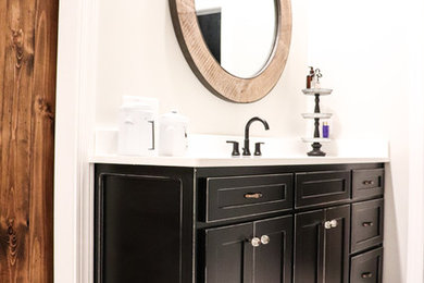Bathroom - cottage bathroom idea in Atlanta