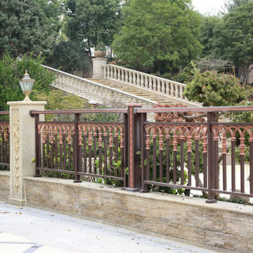 The beauty of the Rome series fences and courtyard gates