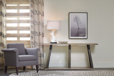 Living room photo in Atlanta