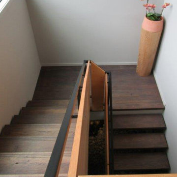 Modern & Contemporary Staircases