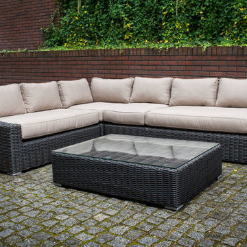 Toja Patio Furniture - Tuscan Sectional Set - Red Brick Wall