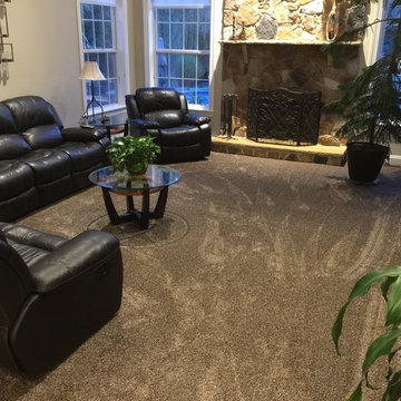 Carpeted Living Room - Eastern Pennsylvania