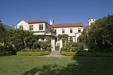 Example of a classic exterior home design in San Francisco