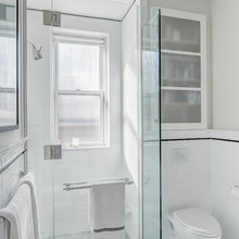 114 Bloomfield Second Bath