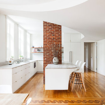 CIRCLE HOUSE