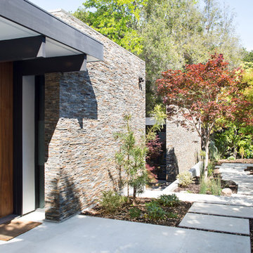 Modern Atrium House