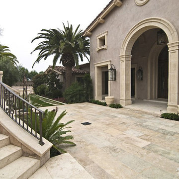 Stone Floor – Antique, Reclaimed Limestone ‘barre blonde’ pavers