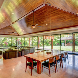 ハワイのコンテンポラリースタイルのLDKの画像